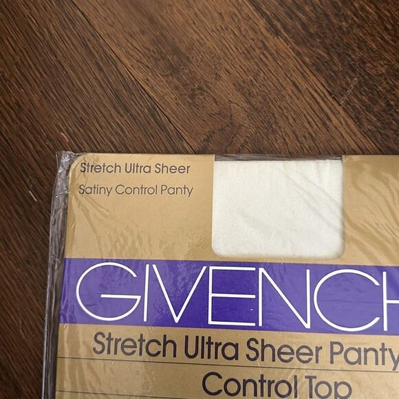 Vtg  1986 new in packaging Givenchy stretch ultra sheer pantyhose control top - Picture 2 of 7